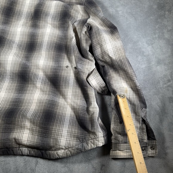Carhartt Shirt Jacket Women's XL Black Plaid Snap Close Sherpa Lined Shacket - Picture 7 of 14